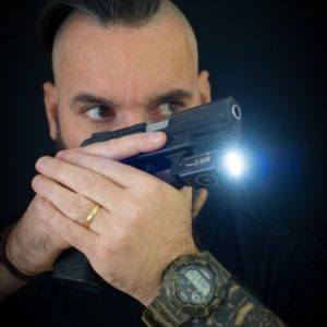 Uso de Arma de Fogo para Defesa e Autoproteção de Oficiais de Justiça